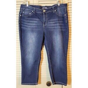 Faded Glory Capri Jeans Women 22W Denim Cropped Rhinestones Fancy Pockets Y2K